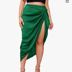 Women's Plus Asymmetrical Side Split High Waist Midi Ruched Satin Skirt